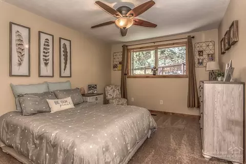 61121 SW Echo Hollow Rd, Bend, OR 97702 photo 14