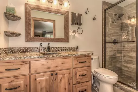 61121 SW Echo Hollow Rd, Bend, OR 97702 photo 17