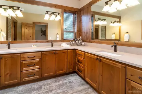 56629 Sunstone Loop, Bend, OR 97707 photo 21
