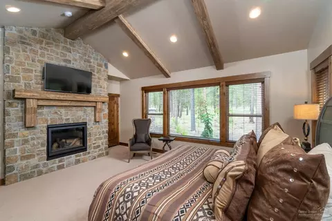 56629 Sunstone Loop, Bend, OR 97707 photo 8