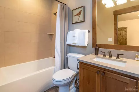 56629 Sunstone Loop, Bend, OR 97707 photo 18