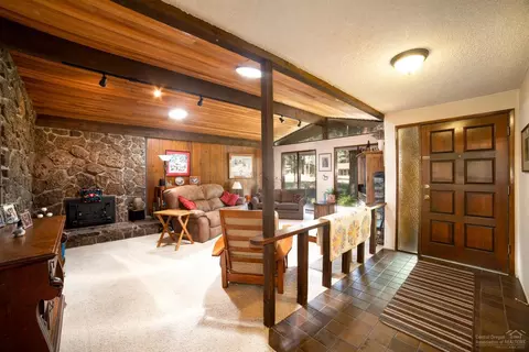 63415 Saddleback Dr, Bend, OR 97703 photo 4