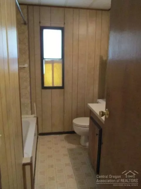 360 Riddle Rd, Crescent, OR 97733 photo 14