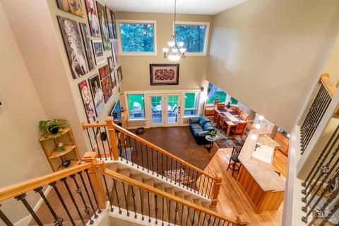 60984 Creekstone Loop, Bend, OR 97702 photo 6