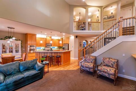 60984 Creekstone Loop, Bend, OR 97702 photo 5