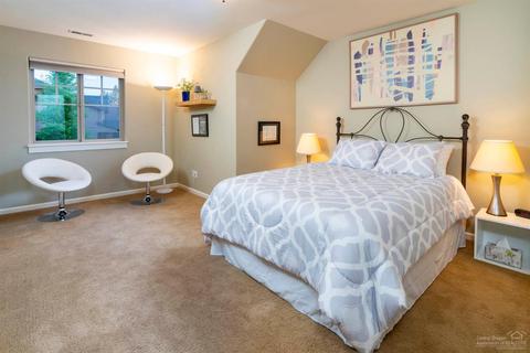 60984 Creekstone Loop, Bend, OR 97702 photo 20