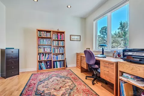 61050 Bacchus Ct, Bend, OR 97702 photo 16