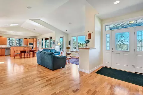 61050 Bacchus Ct, Bend, OR 97702 photo 7