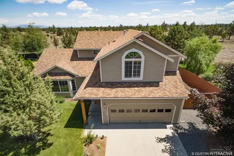 1036 NE Locksley Dr, Bend, OR 97701 photo 23