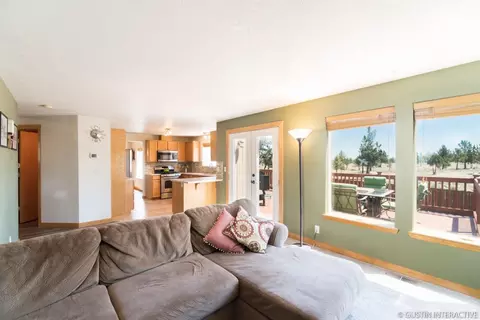 1036 NE Locksley Dr, Bend, OR 97701 photo 8