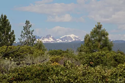61489 Hawk Ct, Bend, OR 97702 photo 5