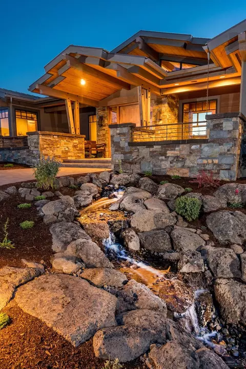 61489 Hawk Ct, Bend, OR 97702 photo 10