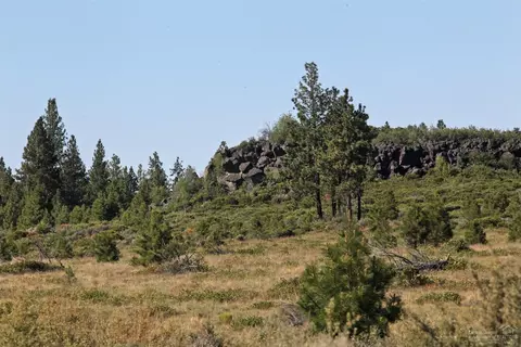 61489 Hawk Ct, Bend, OR 97702 photo 7