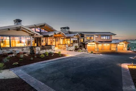 61489 Hawk Ct, Bend, OR 97702 photo 8
