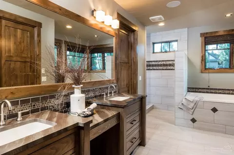 61489 Hawk Ct, Bend, OR 97702 photo 23