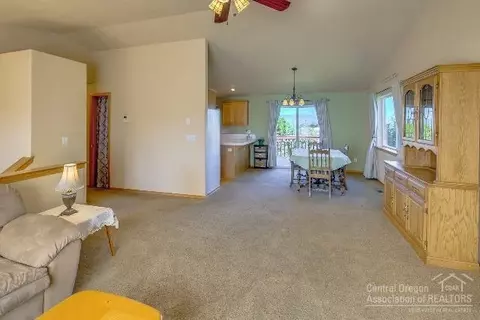 20811 Pony Ave, Bend, OR 97703 photo 9