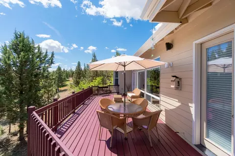 682 Goshawk Dr, Redmond, OR 97756 photo 3