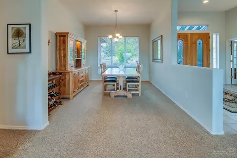 682 Goshawk Dr, Redmond, OR 97756 photo 8