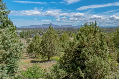 682 Goshawk Dr, Redmond, OR 97756 photo 5
