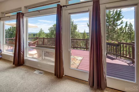 682 Goshawk Dr, Redmond, OR 97756 photo 12