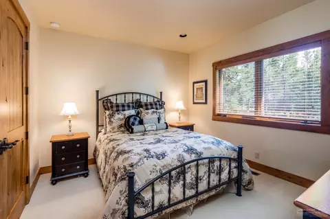 17782 Big Leaf Ln, Sunriver, OR 97707 photo 18