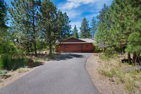 20511 Whitehaven Cir, Bend, OR 97702 photo 1