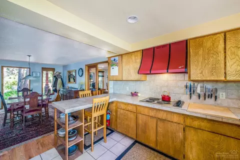 20511 Whitehaven Cir, Bend, OR 97702 photo 10