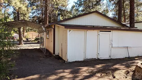 61103 Chuckanut Dr, Bend, OR 97702 photo 19