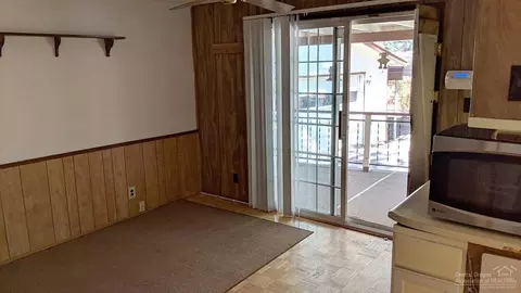 61103 Chuckanut Dr, Bend, OR 97702 photo 7