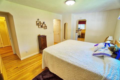 297 E Tyee Dr, Sisters, OR 97759 photo 10