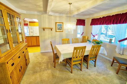 297 E Tyee Dr, Sisters, OR 97759 photo 5