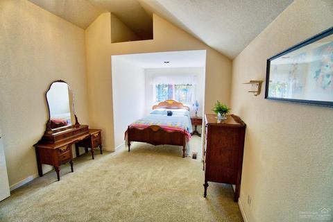 297 E Tyee Dr, Sisters, OR 97759 photo 14
