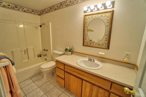 297 E Tyee Dr, Sisters, OR 97759 photo 18