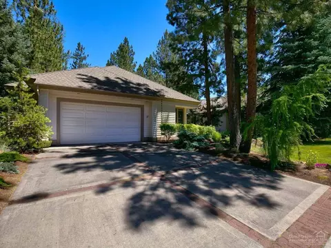 60821 Willow Creek Loop, Bend, OR 97702 photo 25