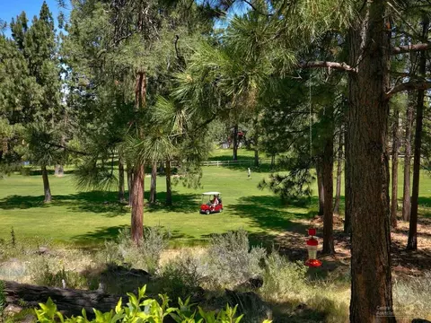 60821 Willow Creek Loop, Bend, OR 97702 photo 18