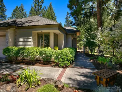 60821 Willow Creek Loop, Bend, OR 97702 photo 24