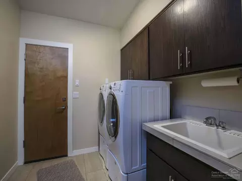 60821 Willow Creek Loop, Bend, OR 97702 photo 14