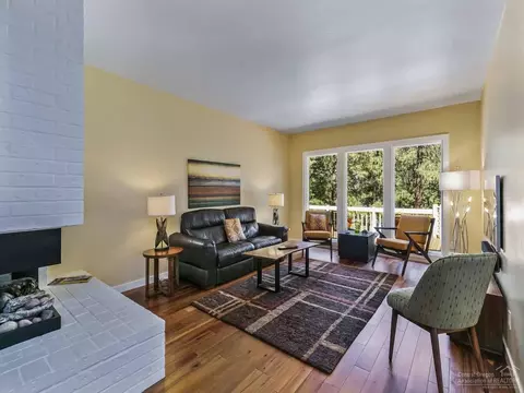 60821 Willow Creek Loop, Bend, OR 97702 photo 2