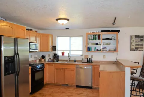 65230 73rd St, Bend, OR 97703 photo 3