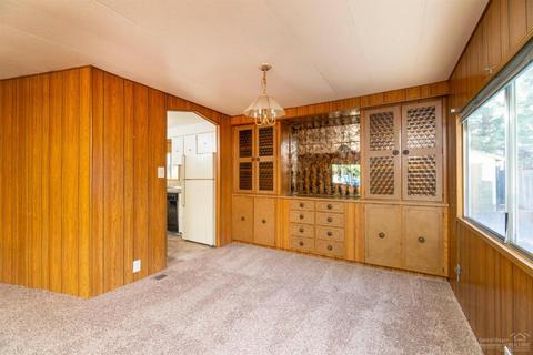 60909 Granite Dr, Bend, OR 97702 photo 9