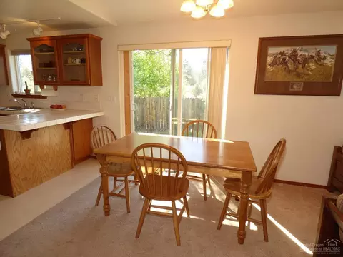 3365 NE Collier Ct, Bend, OR 97701 photo 5