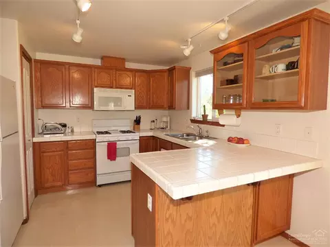 3365 NE Collier Ct, Bend, OR 97701 photo 6