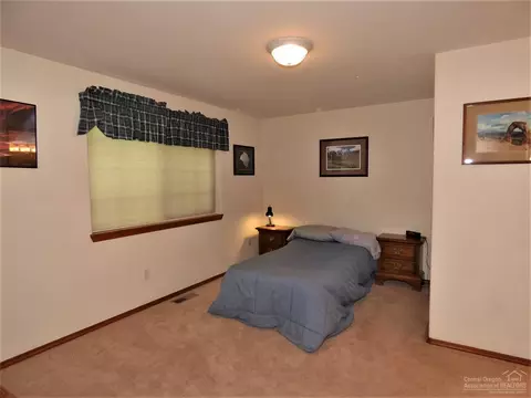 3365 NE Collier Ct, Bend, OR 97701 photo 12