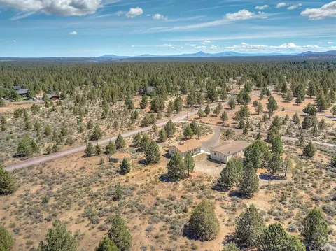 17541 Cascade Estates Dr, Bend, OR 97703 photo 19