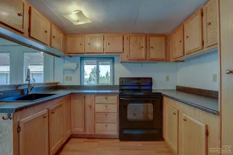 17541 Cascade Estates Dr, Bend, OR 97703 photo 10