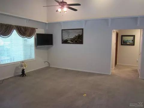 53501 Wildriver Way, La Pine, OR 97739 photo 4