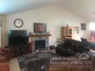20587 Conifer Ave, Bend, OR 97702 photo 5