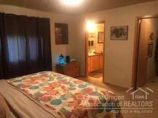 20587 Conifer Ave, Bend, OR 97702 photo 10