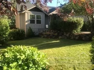 20587 Conifer Ave, Bend, OR 97702 photo 3