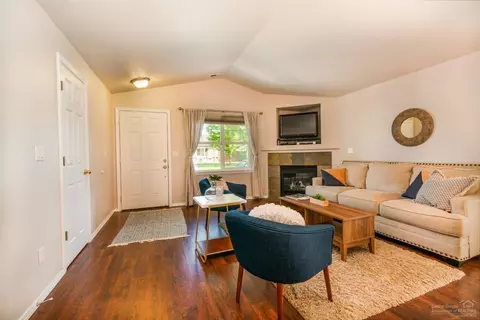 20660 Daisy Ln, Bend, OR 97702 photo 6